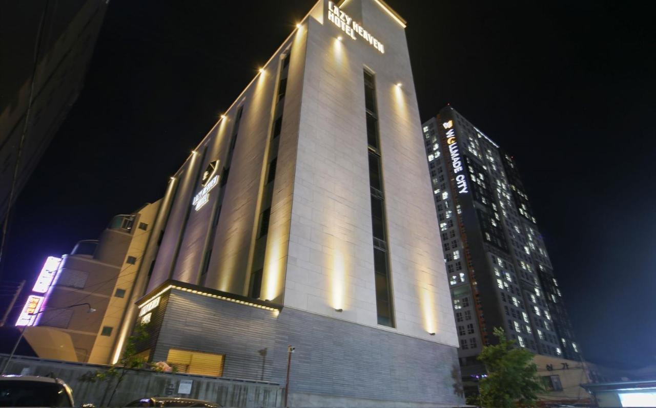 Hotel Lazy Heaven Changwon Bagian luar foto