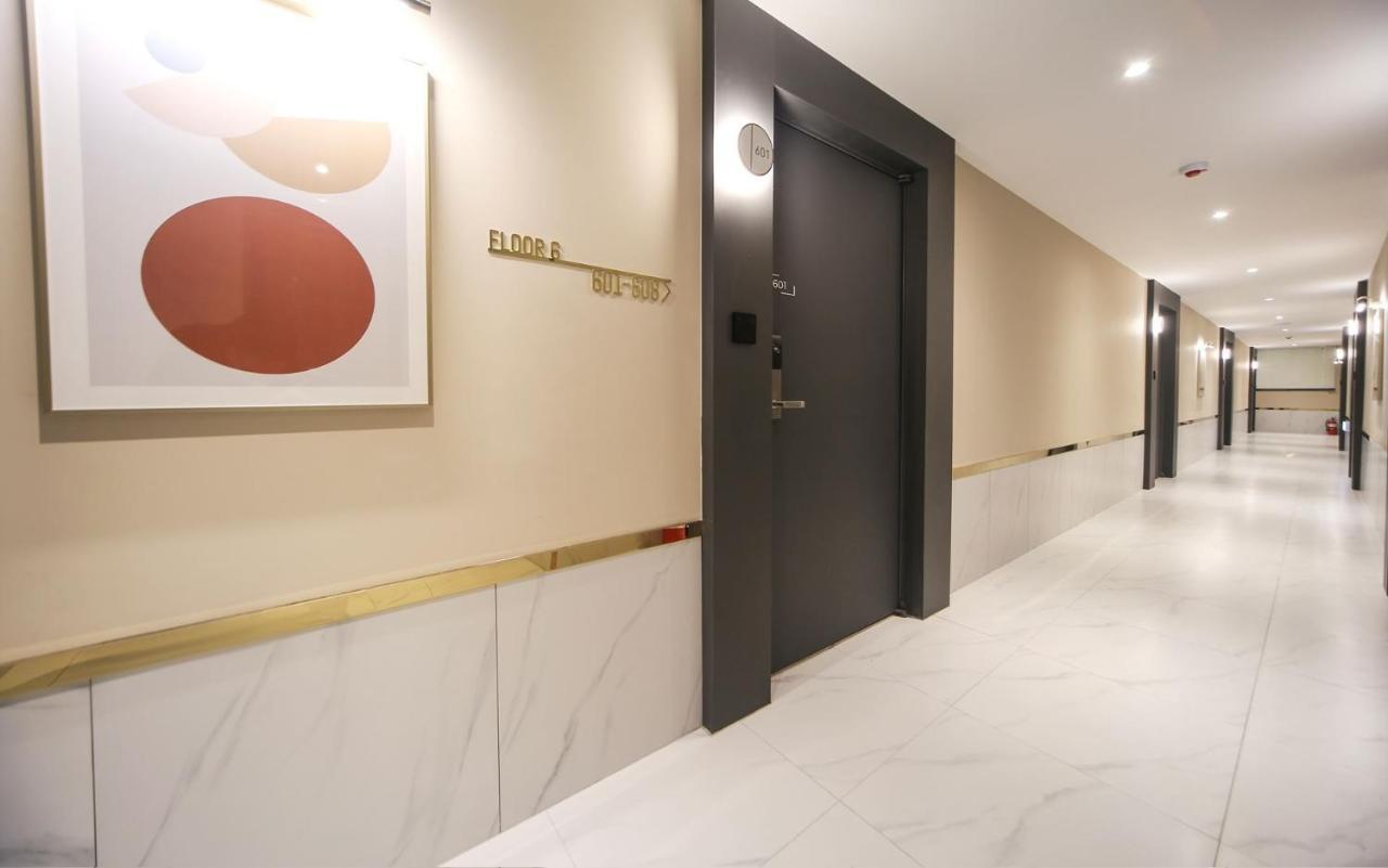 Hotel Lazy Heaven Changwon Bagian luar foto