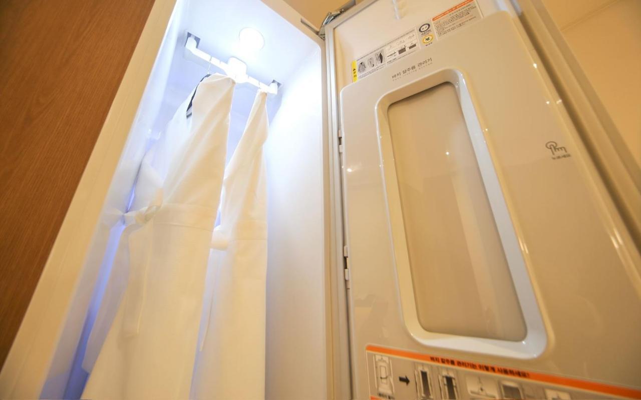 Hotel Lazy Heaven Changwon Bagian luar foto