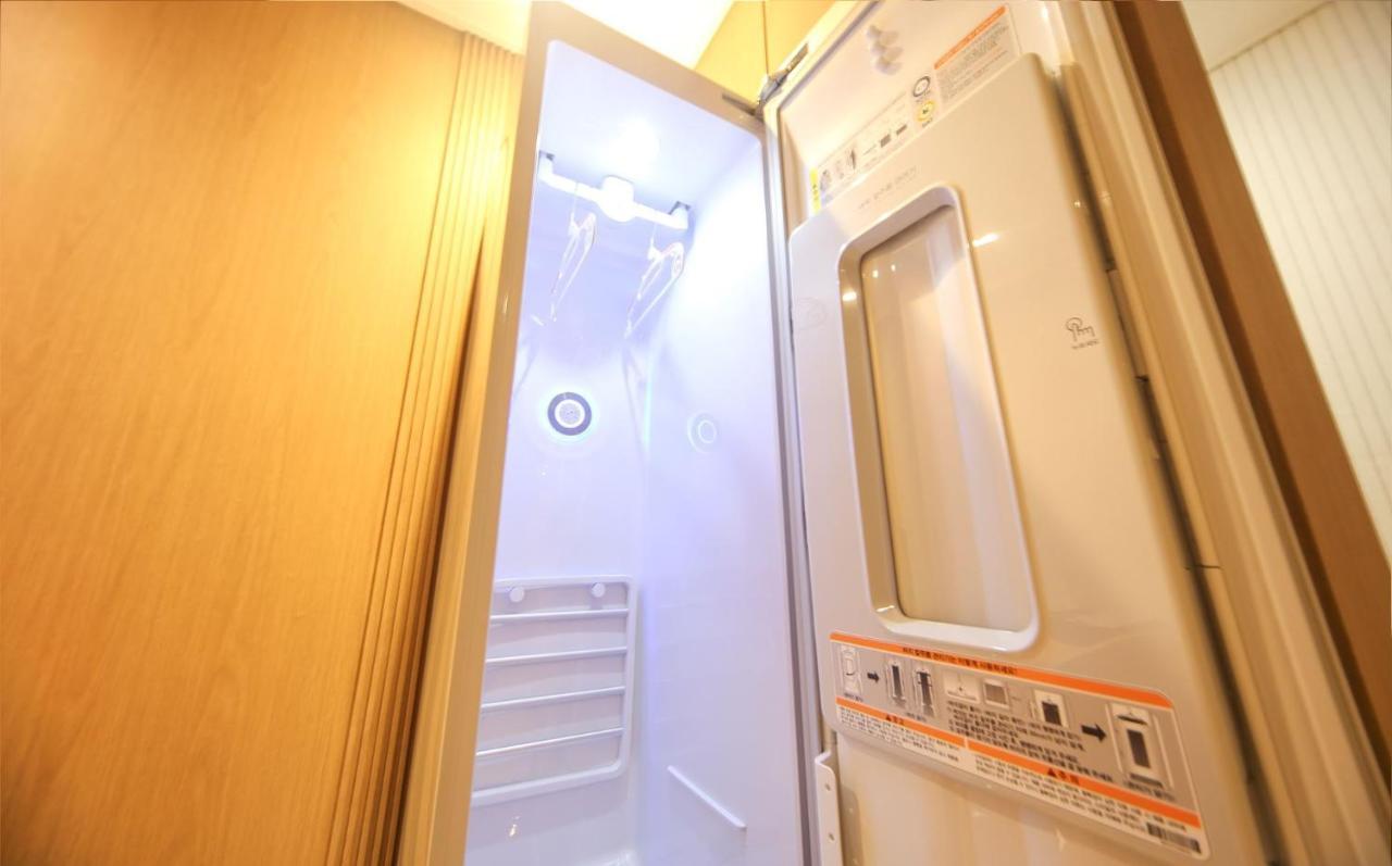 Hotel Lazy Heaven Changwon Bagian luar foto